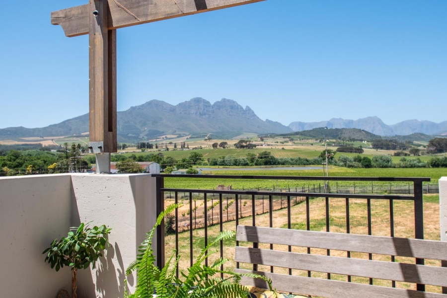 3 Bedroom Property for Sale in Nooitgedacht Village Western Cape
